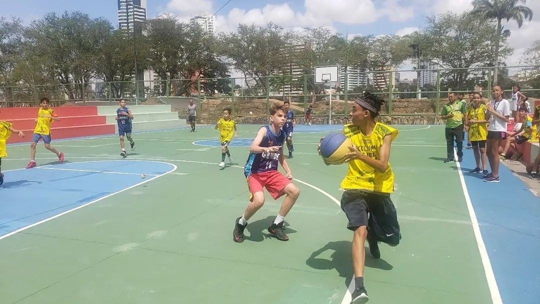 Escolinhas de iniciação esportiva retomam atividades em Campina Grande