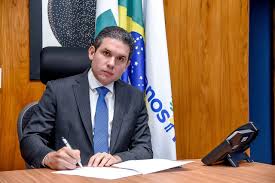 Motta diz que vai indicar ainda esta semana o relator da PEC 6X1 na CCJ da Câmara