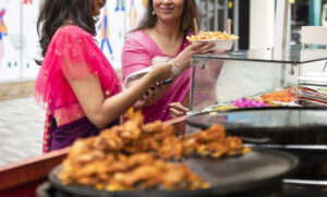 Agência faz alerta sobre cuidados com alimentação e saúde no período carnavalesco