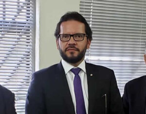 Promotoria exige fechamento de quiosques que ficam às margens do Açude Velho