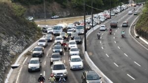 IPVA de carro da placa com final 3 é pago com 10% de desconto até esta terça-feira