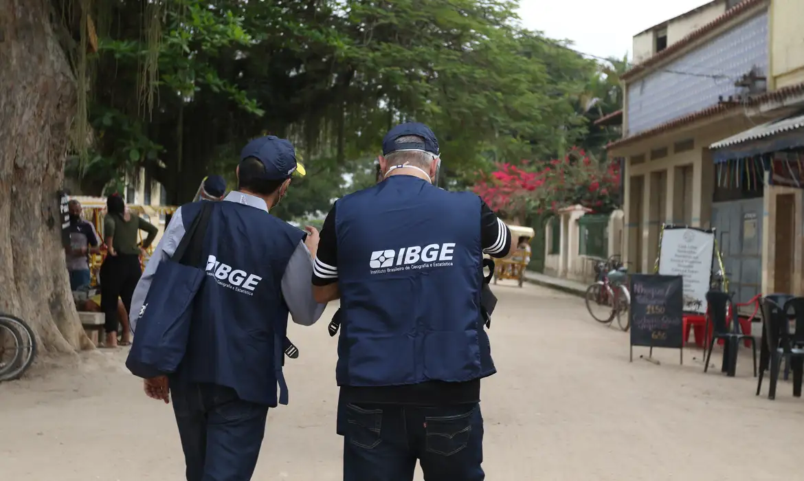 IBGE abre seleção com 8,2 mil vagas de nível médio para o Censo Agropecuário