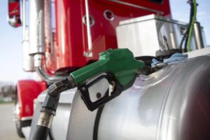 Petrobras reduz preço do diesel rodoviário em R$ 0,35 por litro a partir desta segunda-feira