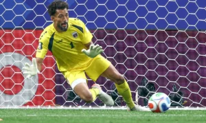 Vozinha, goleiro sensação da Copa de 2026, acerta com o Colo Colo do Chile