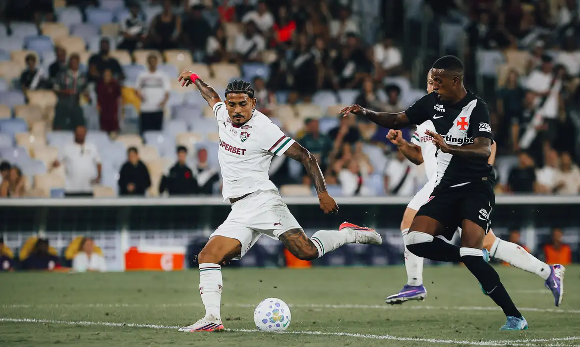 Fluminense e Vasco empatam em 0 a 0 e adiam vaga na Copa do Brasil