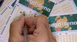 Mega acumula novamente e prêmio vai a R$ 165 milhões no próximo domingo
