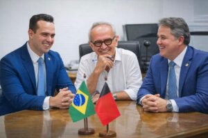 Pesquisa Atlas 1º turno: Lucas lidera com 42,4%; Efraim tem 30,9% e Cícero, 19,8%